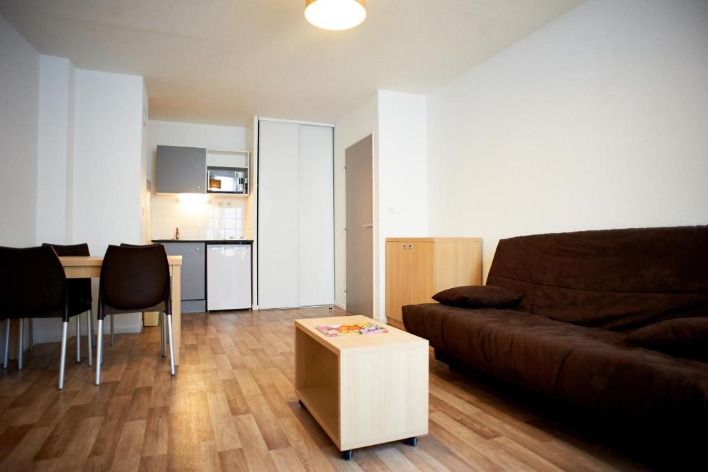 Aparthotel Uxco Republique
